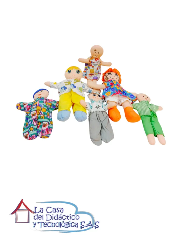 Familia de Muñecos Variados